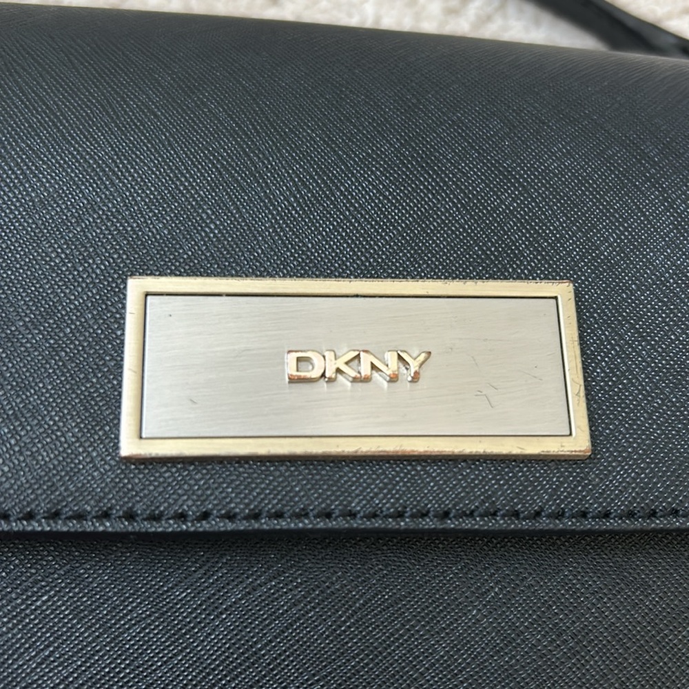 DKNY | Leather Double Flap Crossbody Bag | Black - Picture 3 of 16